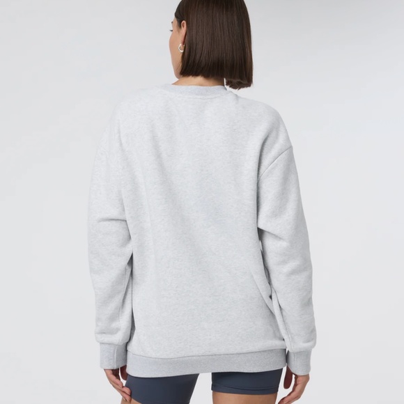Vuori Restore Oversized Crew Sweatshirt – Pale Heather Grey (L) - Picture 4 of 8